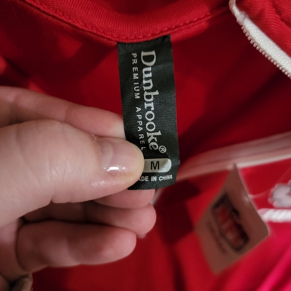 NEW Kansas City Chiefs Quarter Zip - Picture 4 of 4